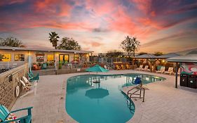 Hotel McCoy - Art, Coffee, Beer, Wine